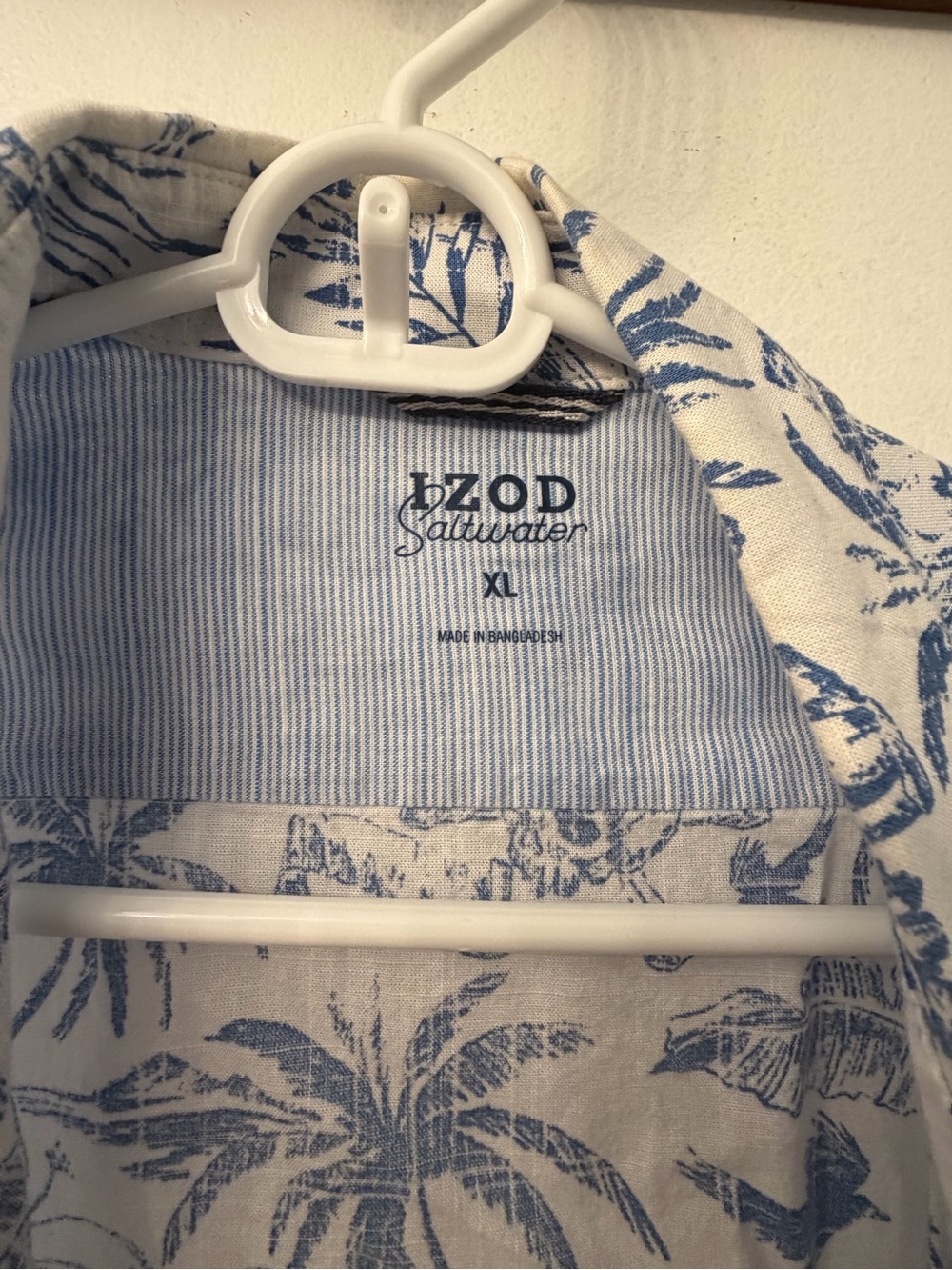 Izod Saltwater Blue & White Floral Casual Button-Down Shirt